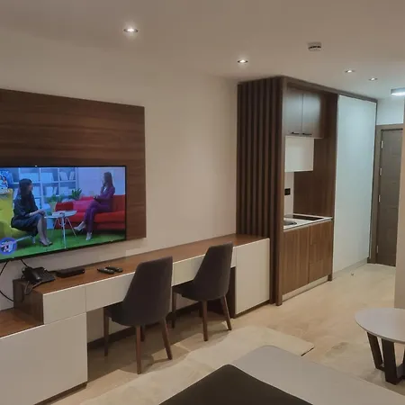 Mountain Lux Zoned * Kopaonik